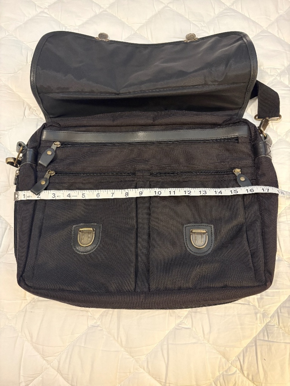 Satchels Black Canvas and Leather Messenger Briefcase – Unsex - Picture 10 of 11